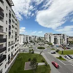 Apartment Cozy Exclusive At Kasper Coresi Mall