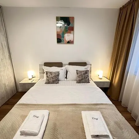 Apartment Cozy Exclusive At Kasper Coresi Mall