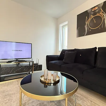 Apartment Cozy Exclusive At Kasper Coresi Mall