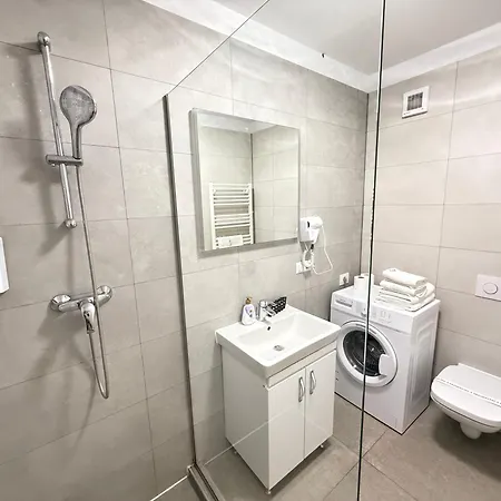 Apartment Cozy Exclusive At Kasper Coresi Mall *