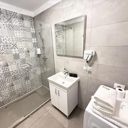 Apartment Cozy Exclusive At Kasper Coresi Mall