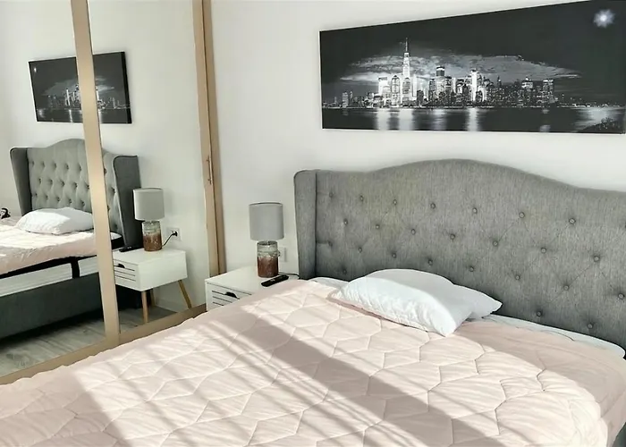 Apartment Exclusive At Kasper Coresi Mall