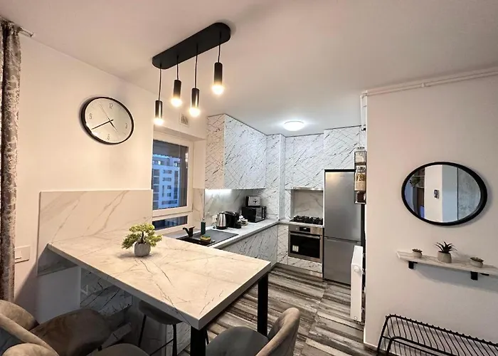 Exclusive At Kasper Coresi Mall *